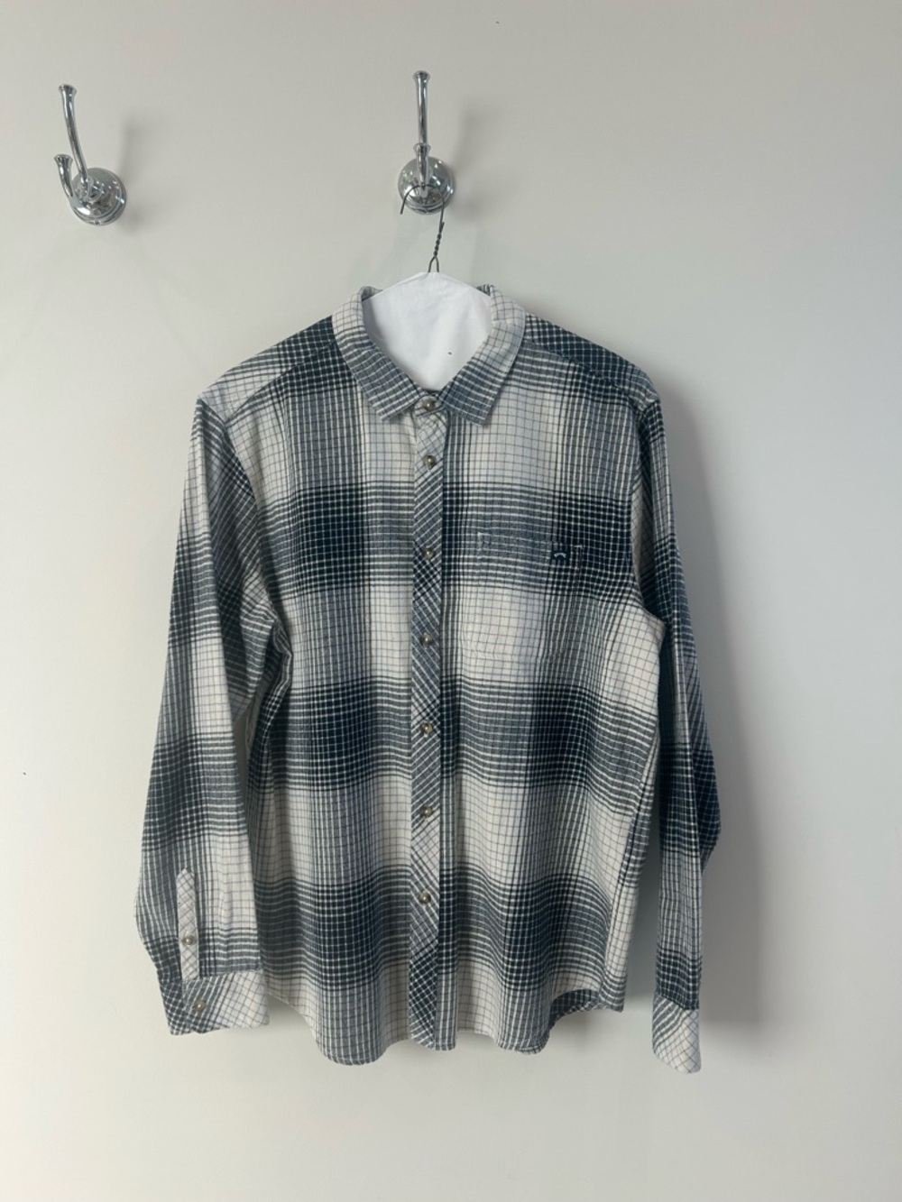 Billabong Men's Black & White Plaid Button-Up Shirt - Size XL